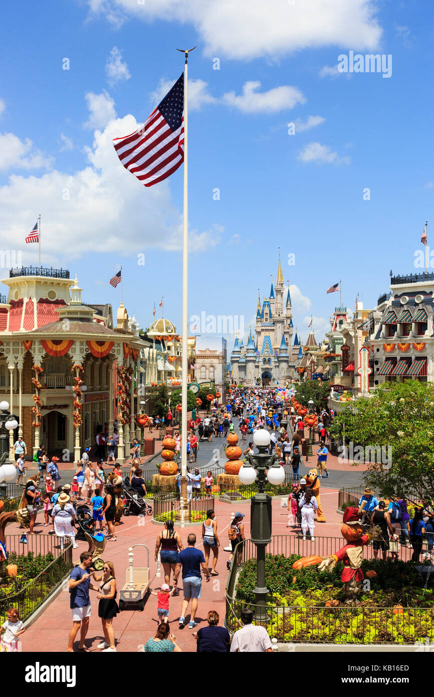Walt Disney's Magic Kingdom theme park, showing the fairytale castle, Orlando, Florida, USA Stock Photo