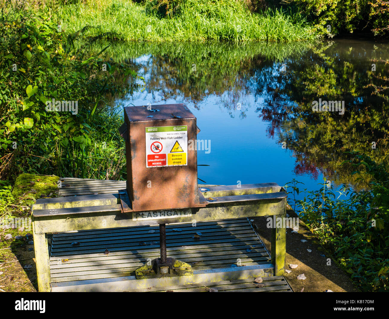 Fish Ladder Weir High Resolution Stock Photography And Images Alamy