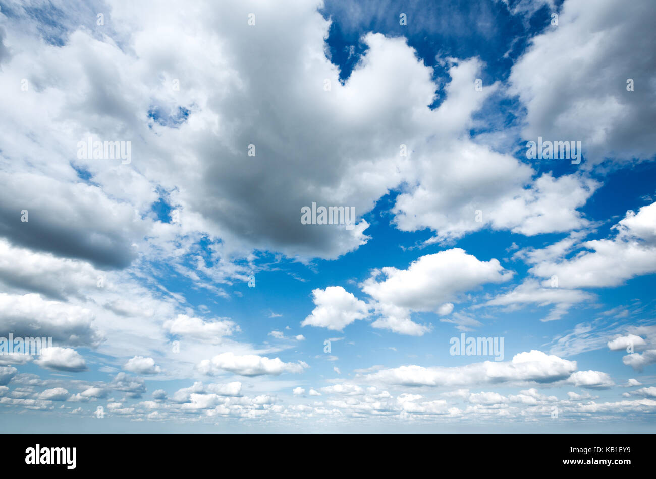 Beautiful sky with white clouds hi-res stock photography and images - Alamy