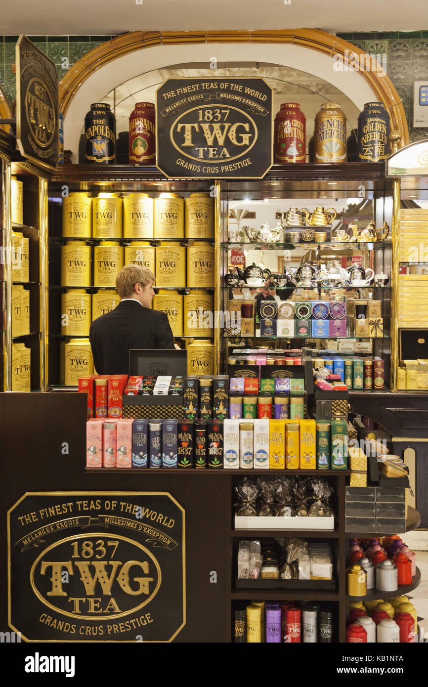 England, London, Knightsbridge, Harrods, sales of tea Stock Photo Alamy