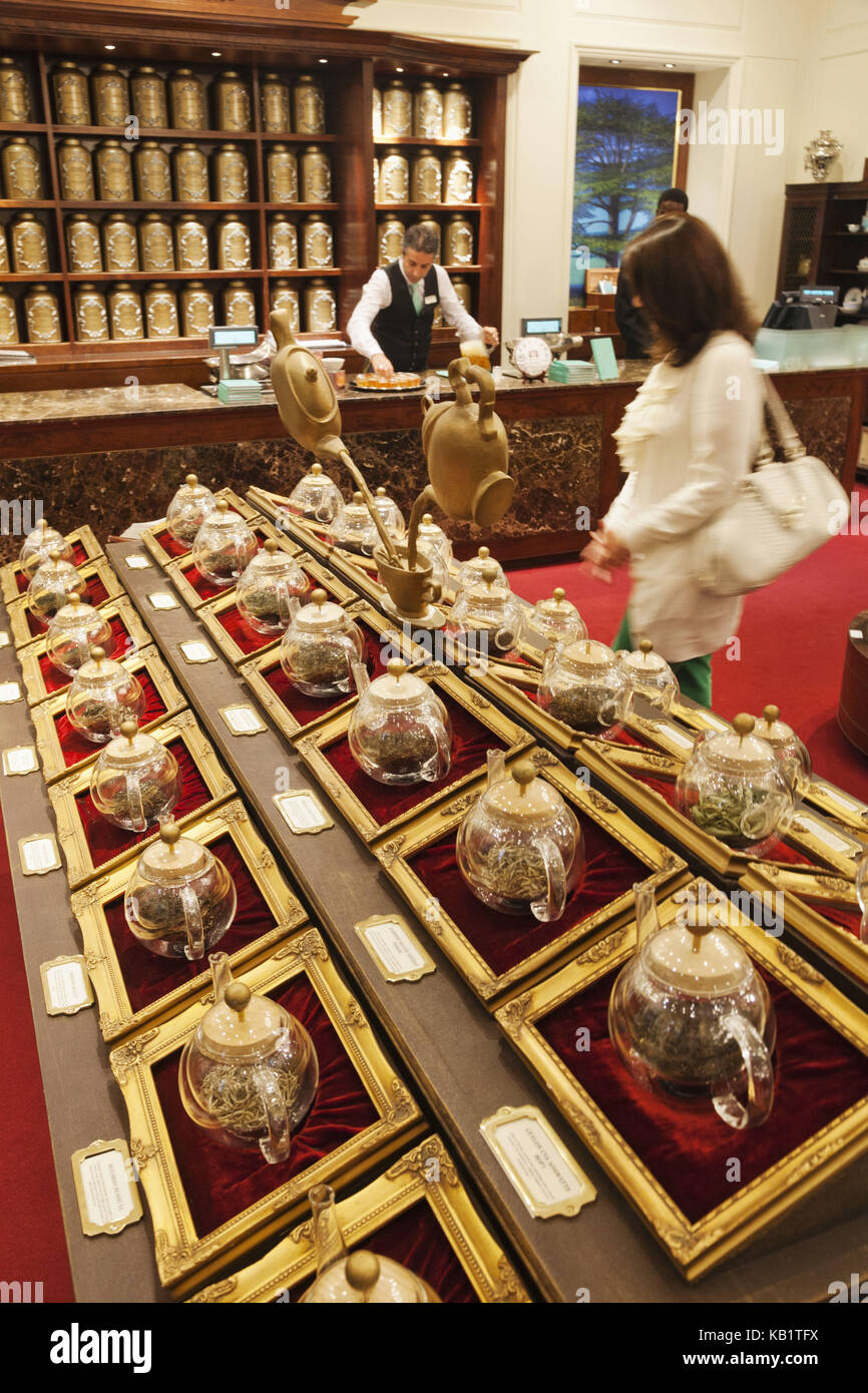 England, London, Piccadilly, department store Fortnum and Mason, tea