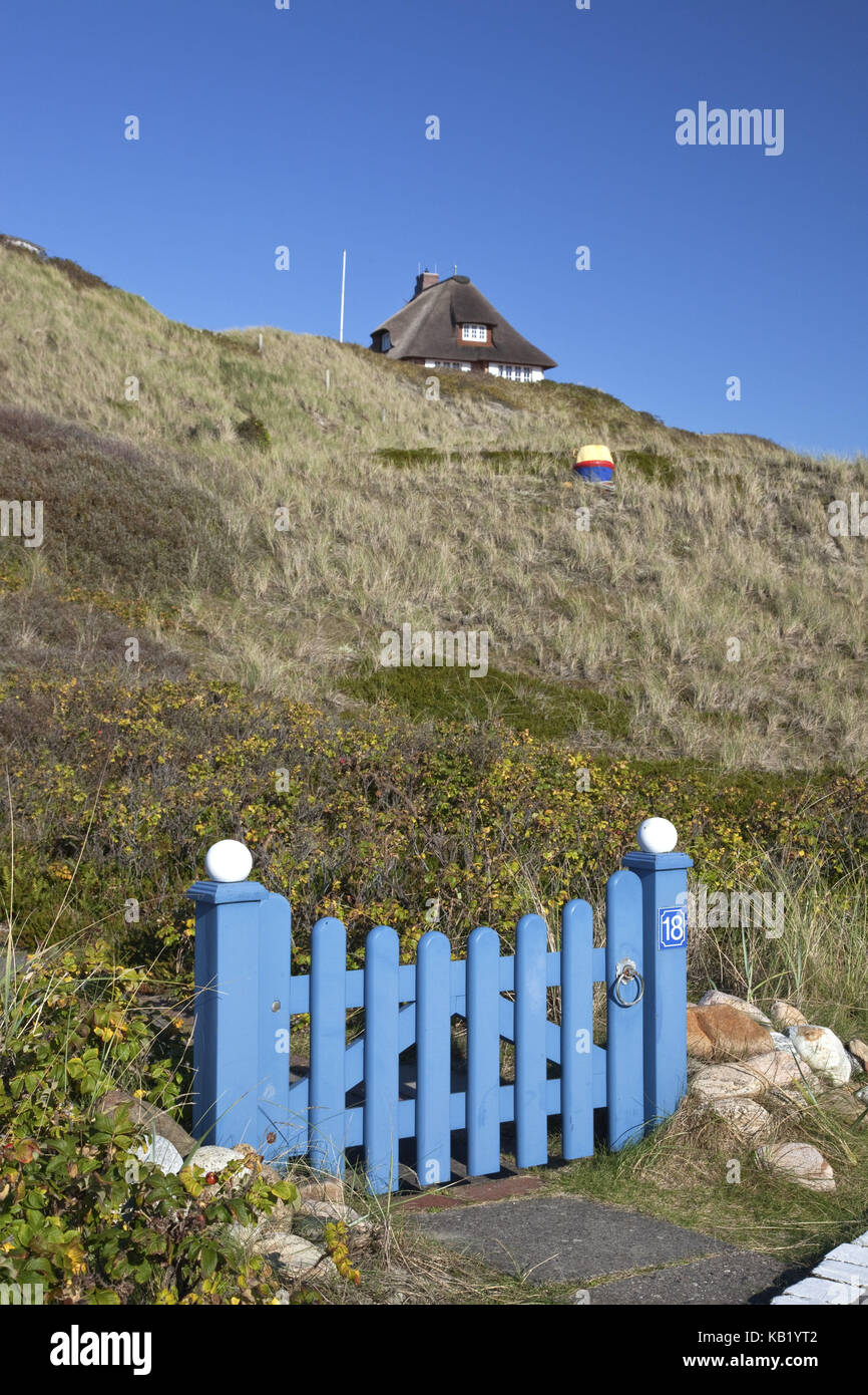 Thatched-roof house in Hörnum, island Sylt, Schleswig - Holstein, Germany, Stock Photo