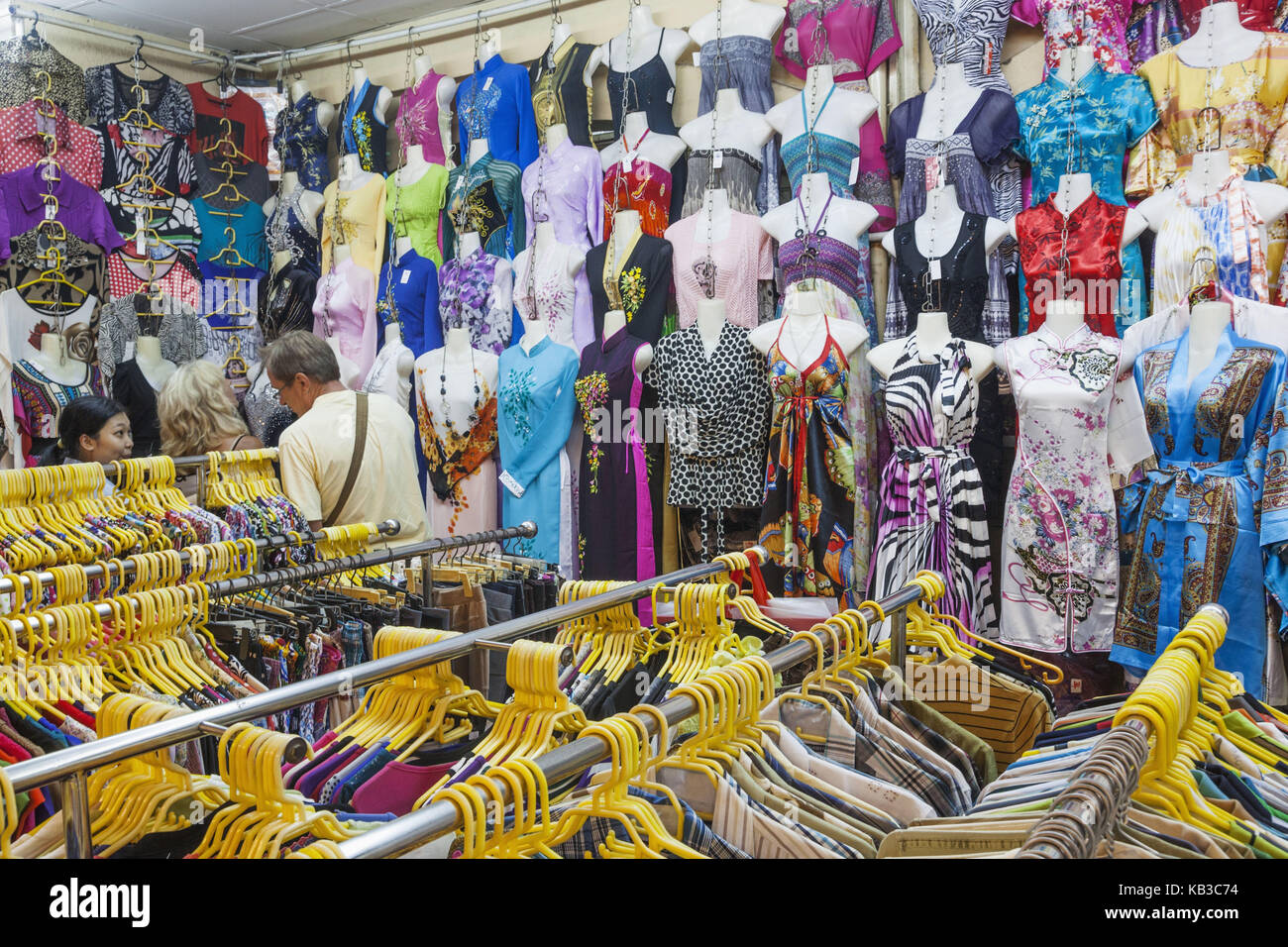 Vietnam, Ho Chi Minh Stadt, Ben Thanh Market, sales of clothes Stock