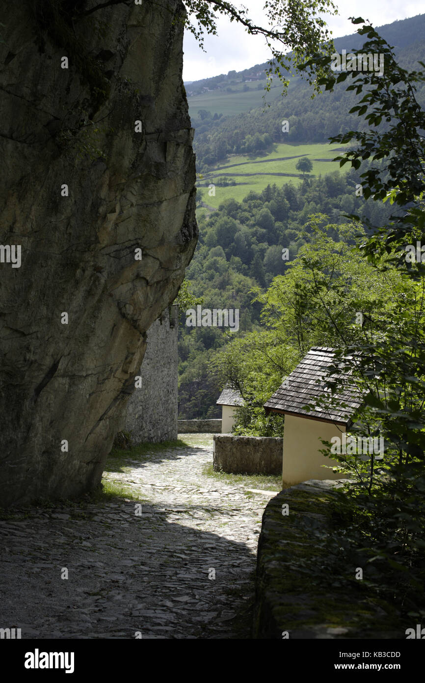 Crossroads to the monastery of Säben, hermitages, Eisacktal, Bolzano, South Tirol, Italy, Stock Photo