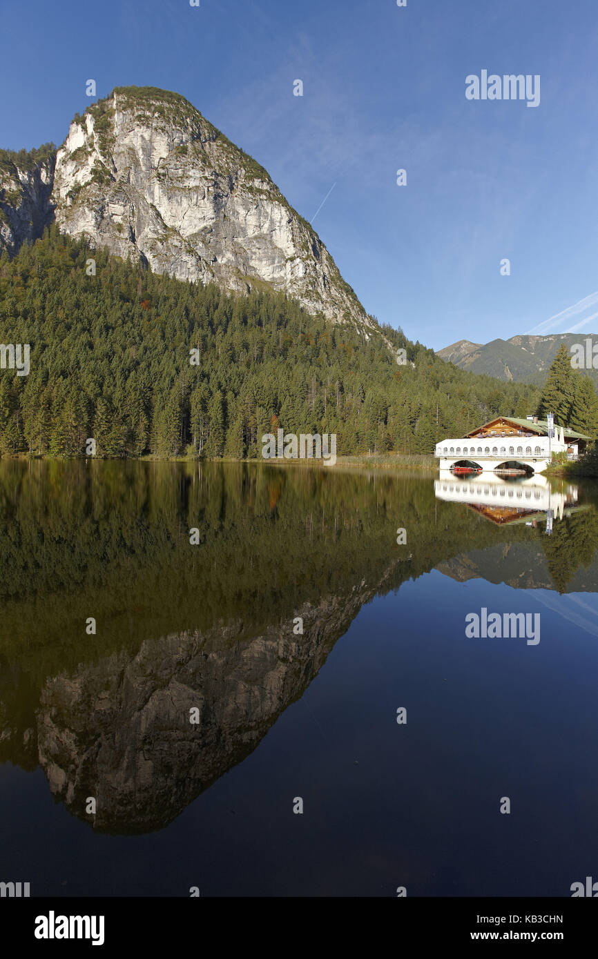 Germany, Bavaria, Werdenfelser Land (region), Garmisch-Partenkirchen, orderly's lake, mountain inn Pflegersee, summer, Stock Photo