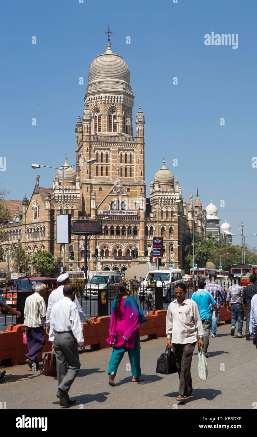 India, Maharastra, Mumbai, Bombay, Dadabhai Naoroji street, urban building. Stock Photo