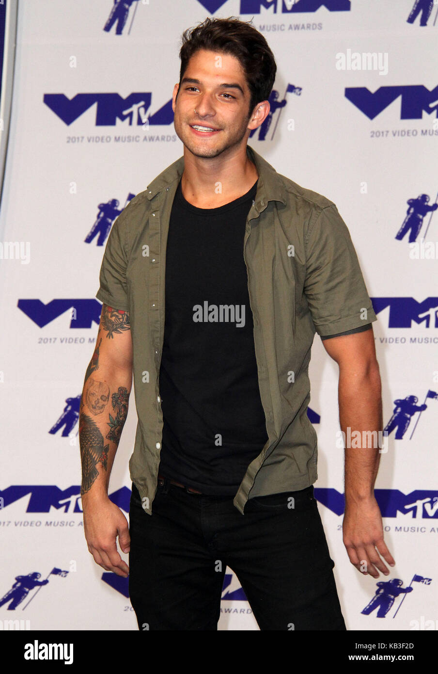 Tyler posey 2017 hi-res stock photography and images - Alamy