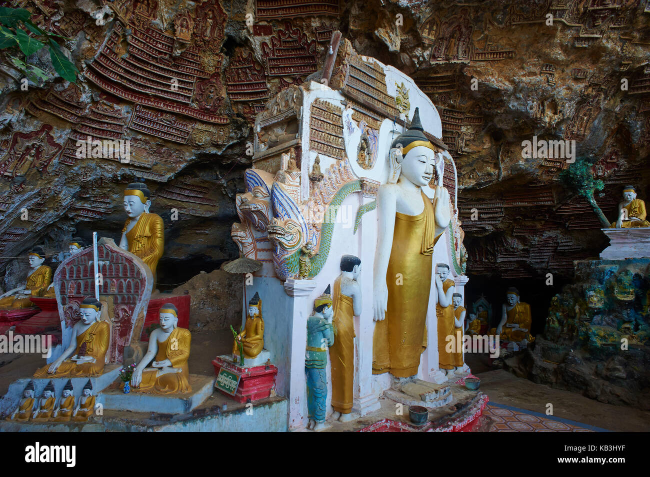 Buddha statues, Hpa-an, Kawgun, Myanmar, Asia, Stock Photo