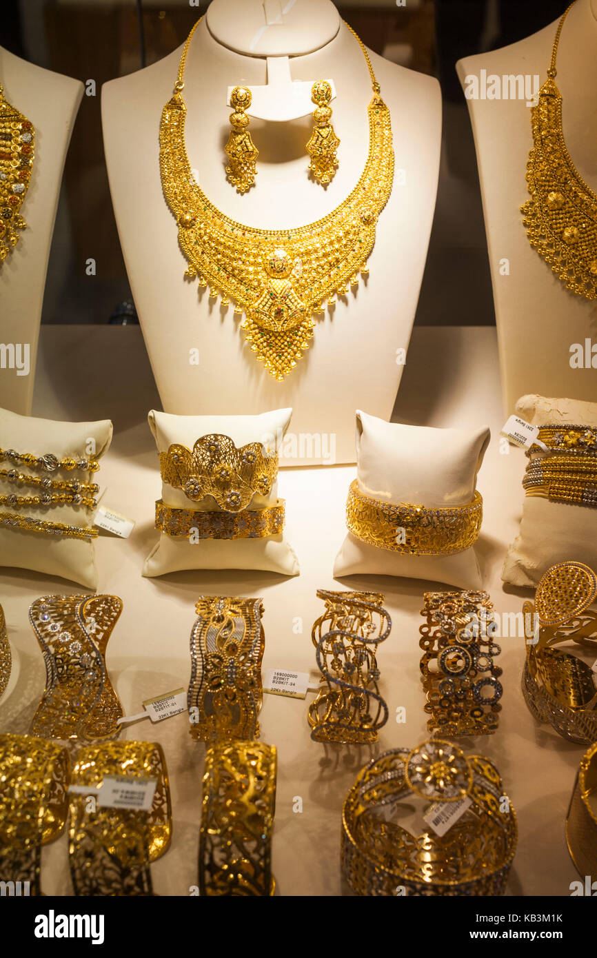 UAE, Dubai, Deira, Gold Souk, gold jewelry Stock Photo Alamy