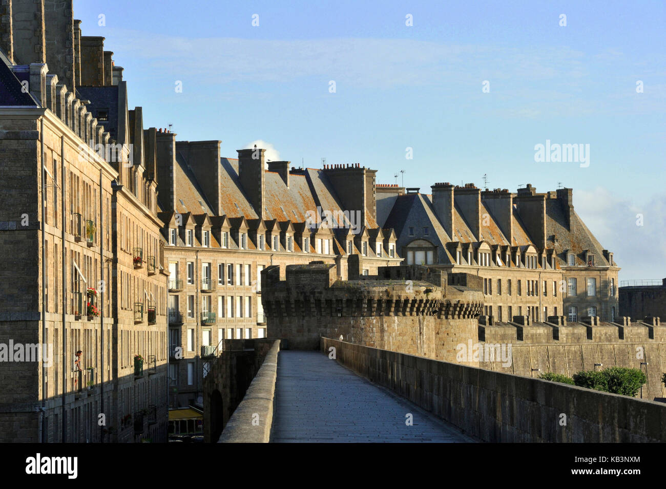 France, Ille et Vilaine, Cote d'Emeraude (Emerald Coast), Saint Malo, the ramparts of the walled city, ramparts walk Stock Photo