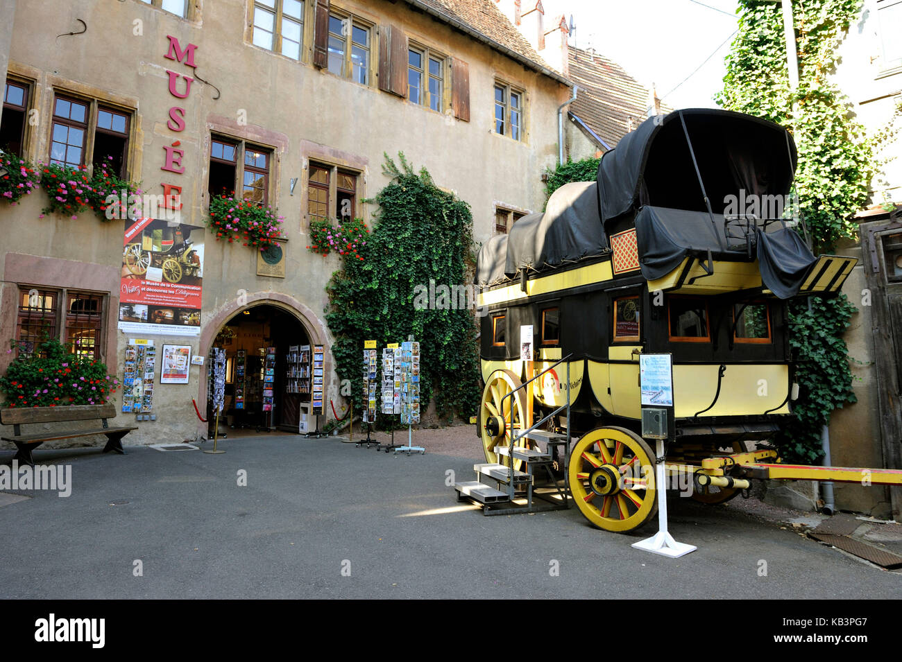 France, Haut Rhin, Alsace Wine Road, Riquewihr village, labelled Les Plus Beaux Villages de France (The Most Beautiful Villages of France) Stock Photo