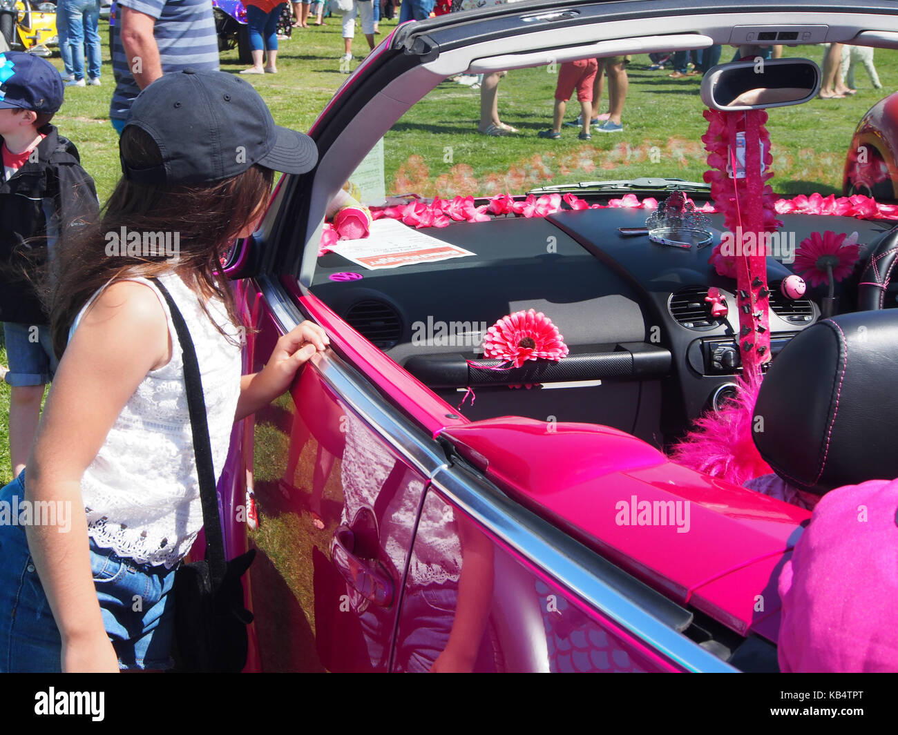 Pink Automobile High Resolution Stock Photography And Images Alamy