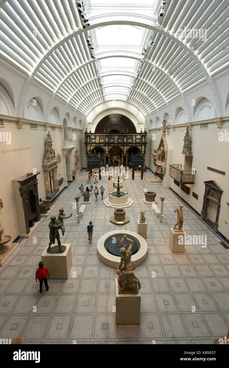 United Kingdom, London, South Kensington, Victoria and Albert Museum (V&A Museum) founded in 1852, room dedicated to European sculptures of Renaissance and Medieval periods Stock Photo