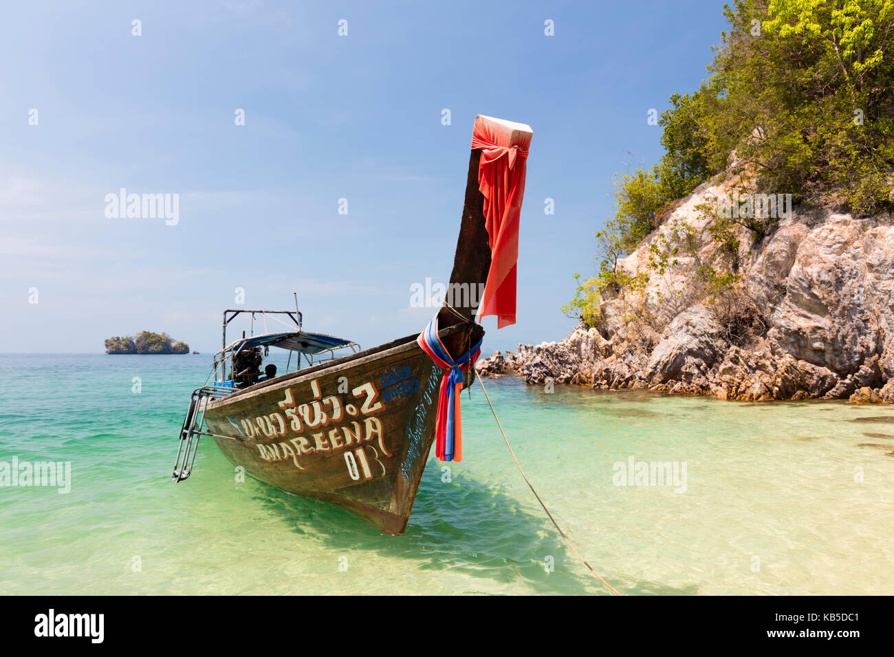 Longtail boat and limestone cliffs, Koh Pakbia, Koh Hong Islands, Ao Nang, Krabi, Thailand, Southeast Asia, Asia Stock Photo