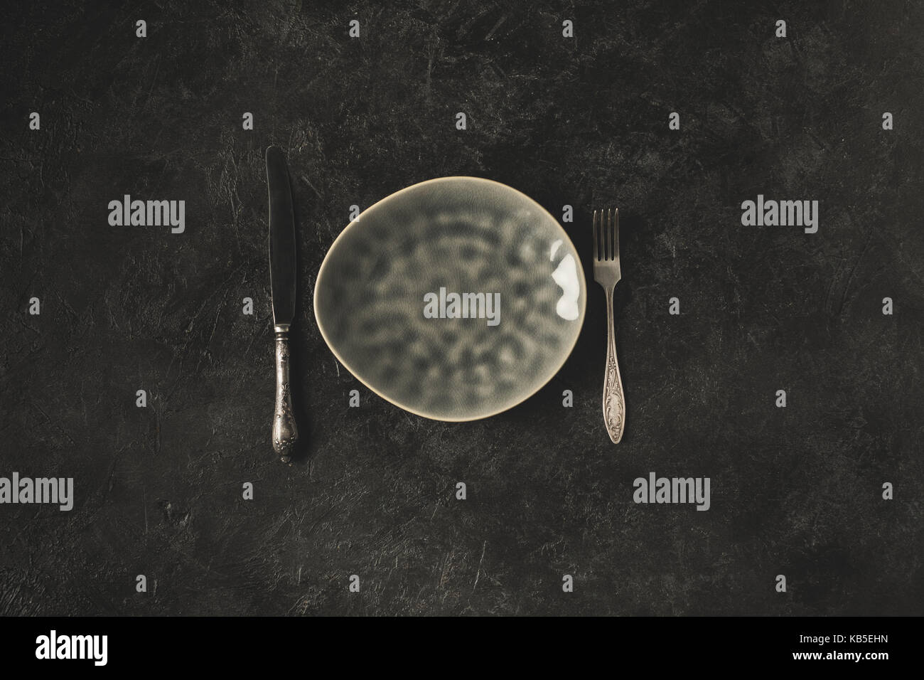 silverware and plate Stock Photo Alamy