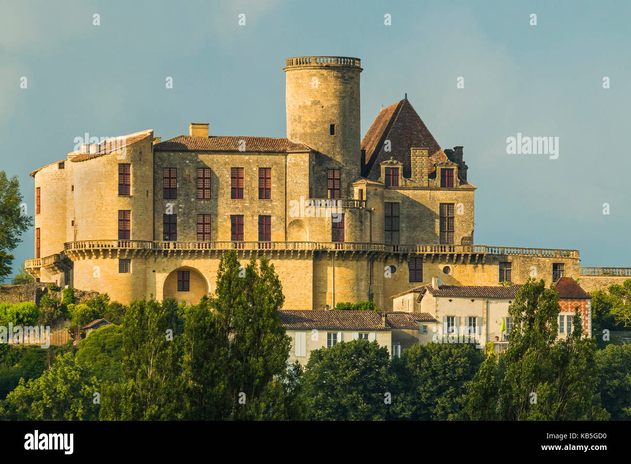 Chateau de Duras castle, a 12th century fortress, Duras, Lot-et-Garonne, Aquitaine, France Stock Photo