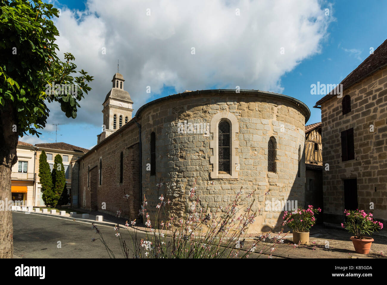 The 10th century St. Eutrope church, Dropt Valley village, Allemans-du-Dropt, Lot-et-Garonne, France Stock Photo