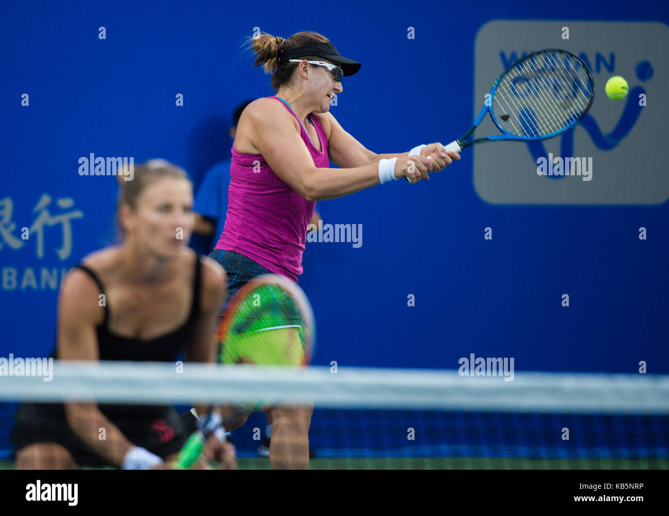 Wuhan, China. 28th Sep, 2017. Alicja Rosolska of Poland and Abigail