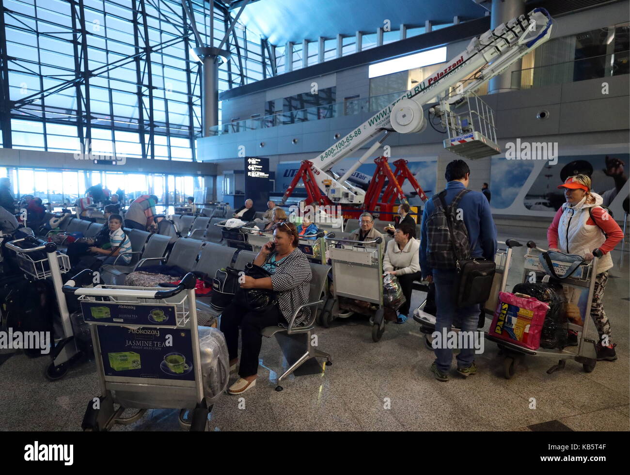 Delayed Pay High Resolution Stock Photography And Images Alamy