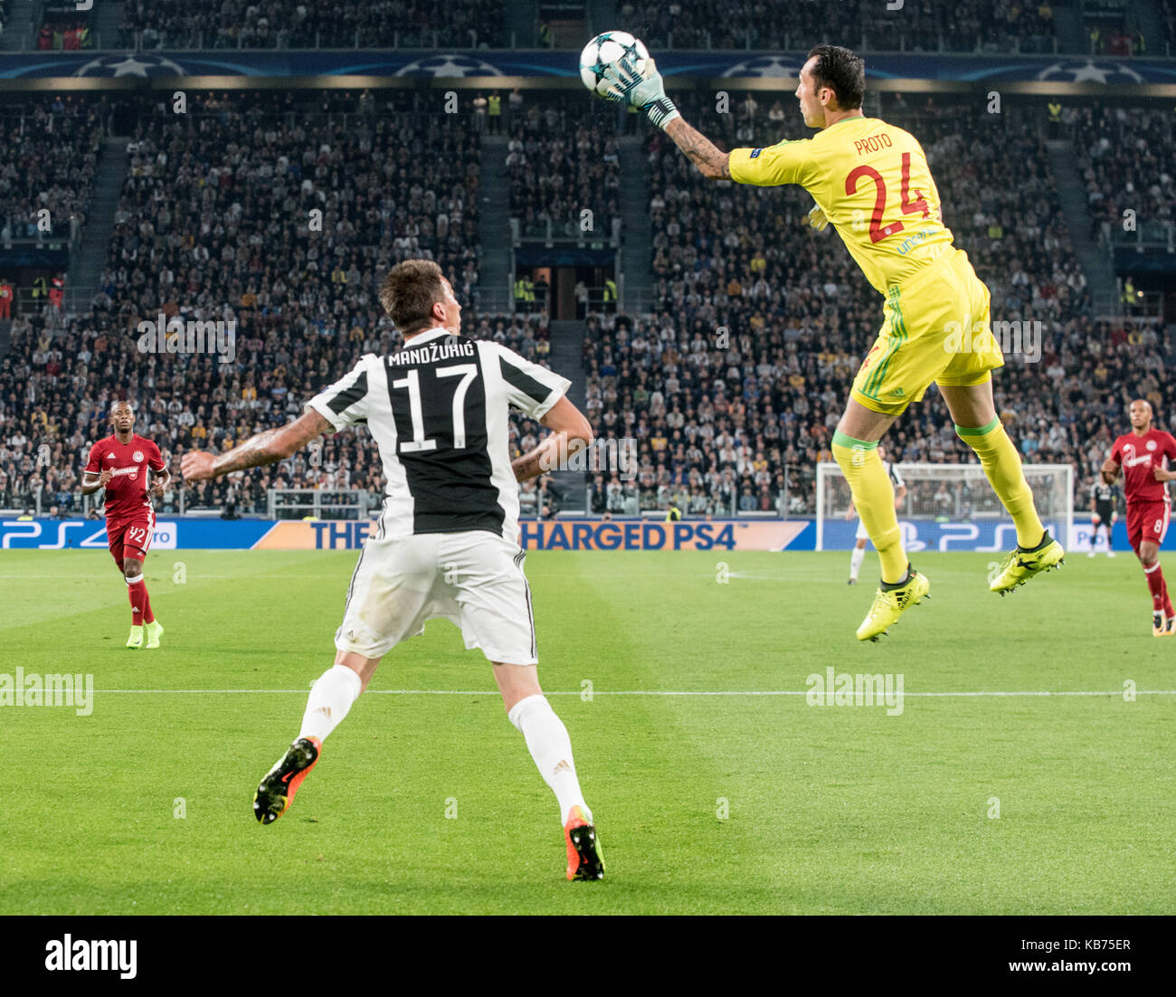 Silvio Proto During The Champions League Match Juventus Fc Vs Olympiacos Silvio Proto During The Champions League Match Juventus Fc Vs Olympiacos