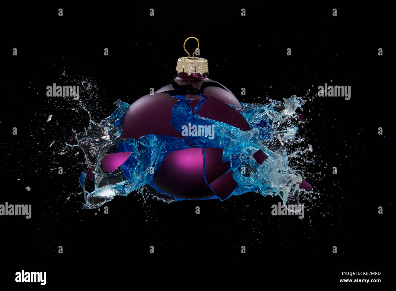 Bursting open hi res stock photography and images Alamy Bursting open hi res stock photography and images Alamy