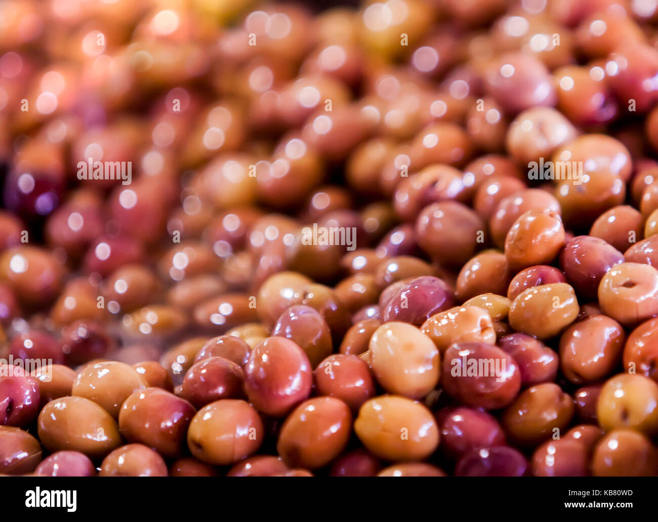 View at the fresh olives on the market Stock Photo Alamy