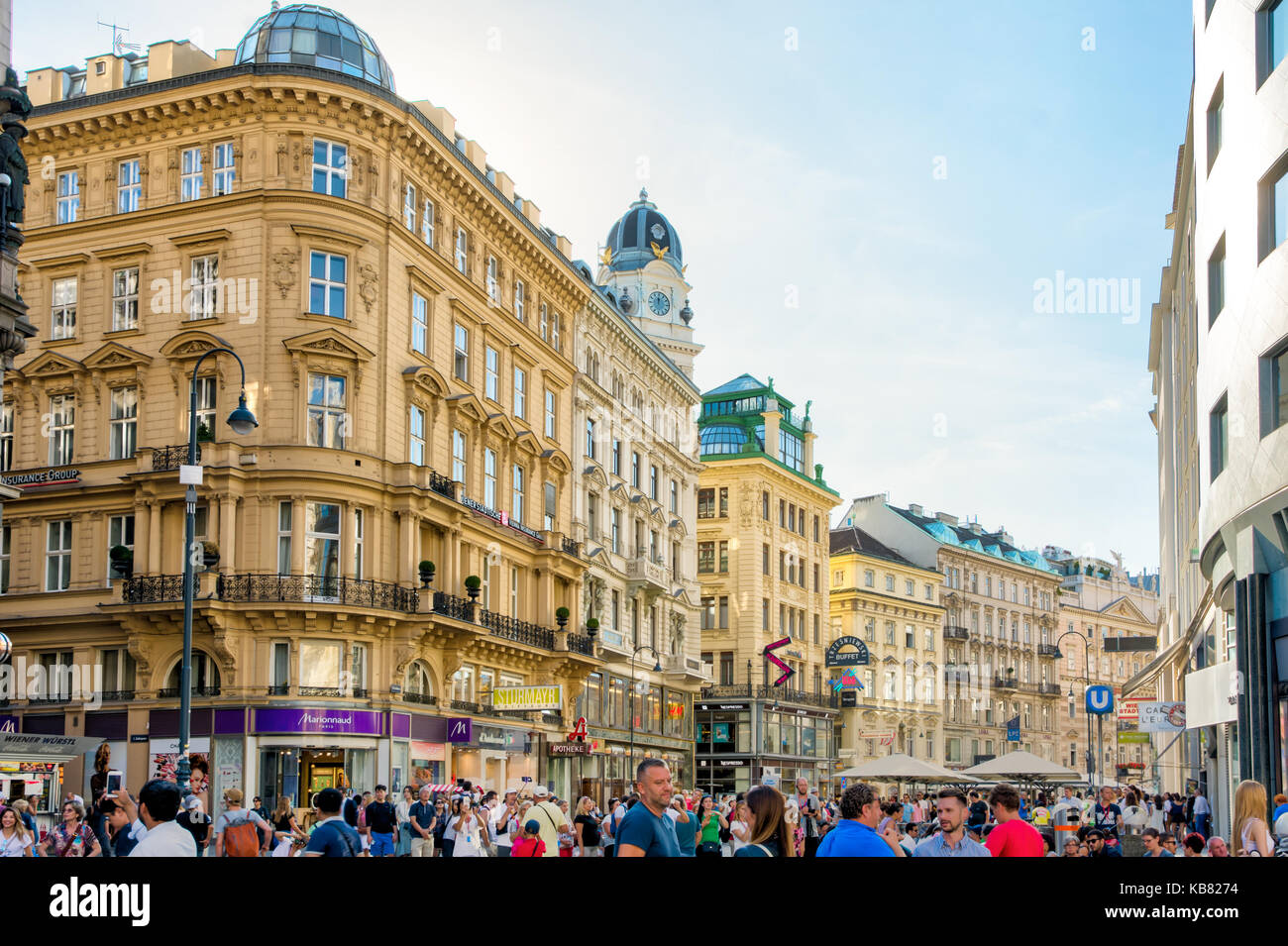 VIENNA, AUSTRIA AUGUST 29 People in the pedestrian area of the