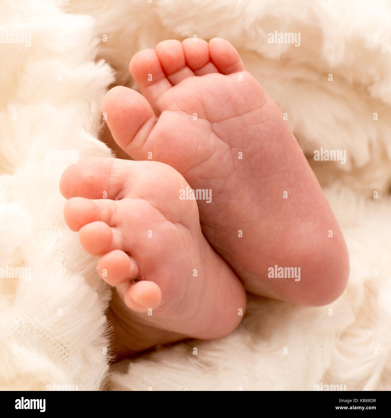 Baby feet wrinkles hi-res stock photography and images - Alamy