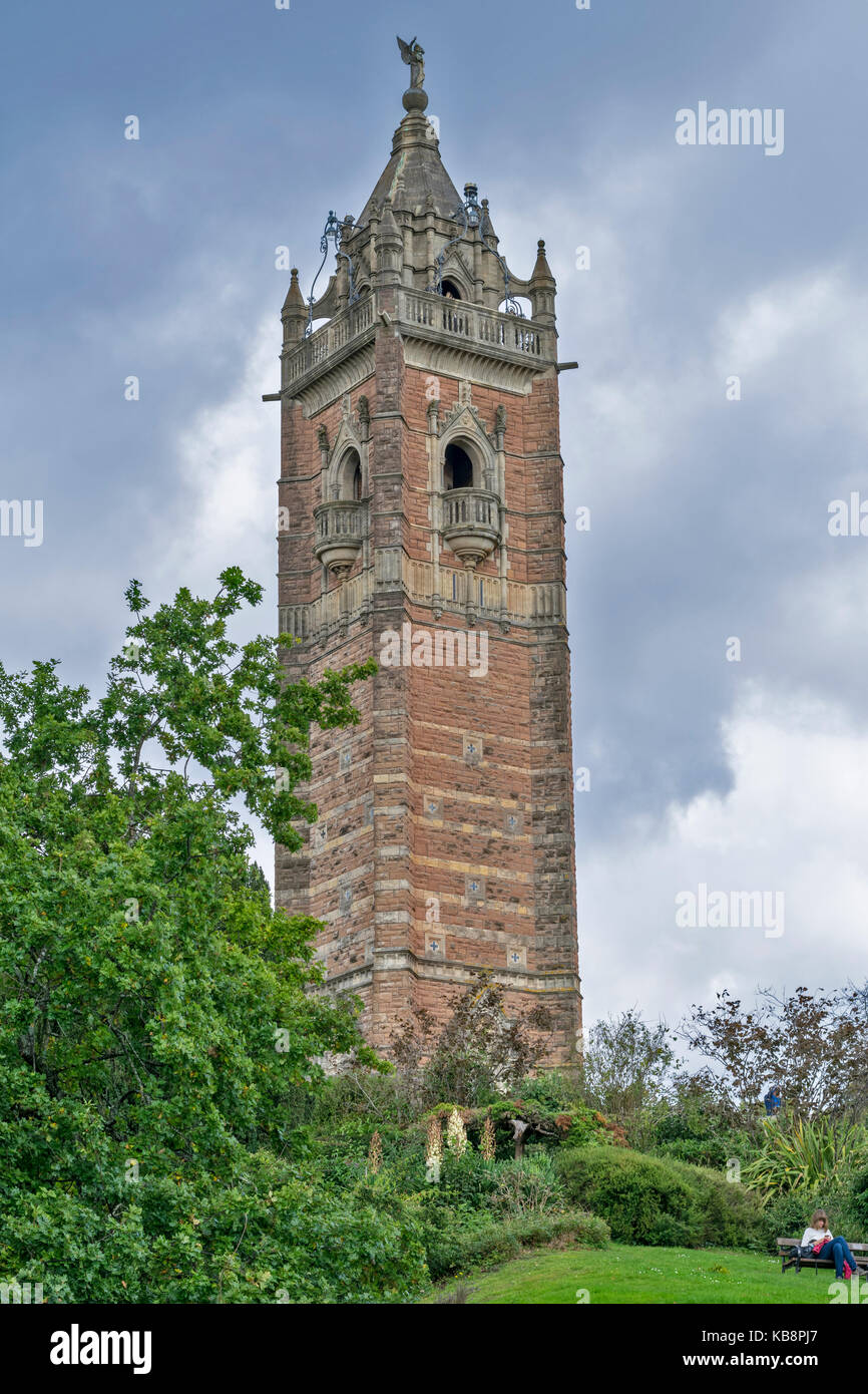 BRISTOL ENGLAND CITY CENTRE CABOT TOWER BRANDON HILL WITH SEATED FIGURE Stock Photo
