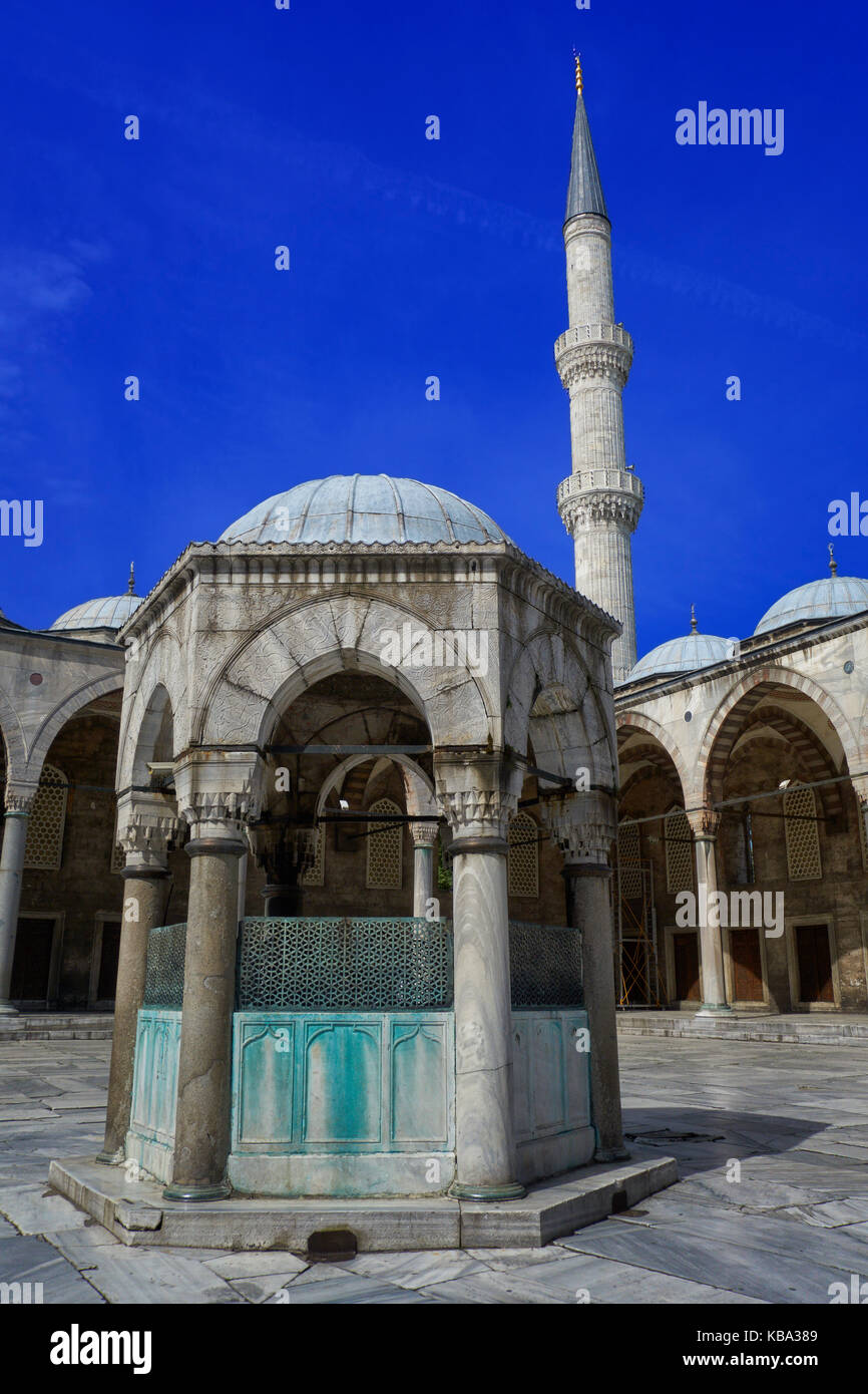 Exterior view of the Sultan Ahmed Mosque (Blue Mosque). Istanbul ...