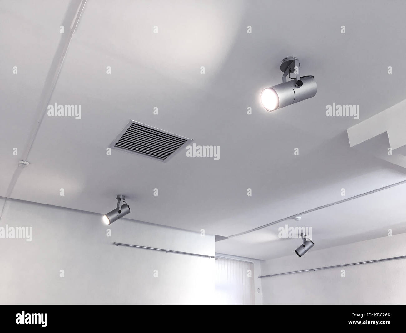 Exhibition Ceiling Light Fixtures Bright Halogen Spotlights