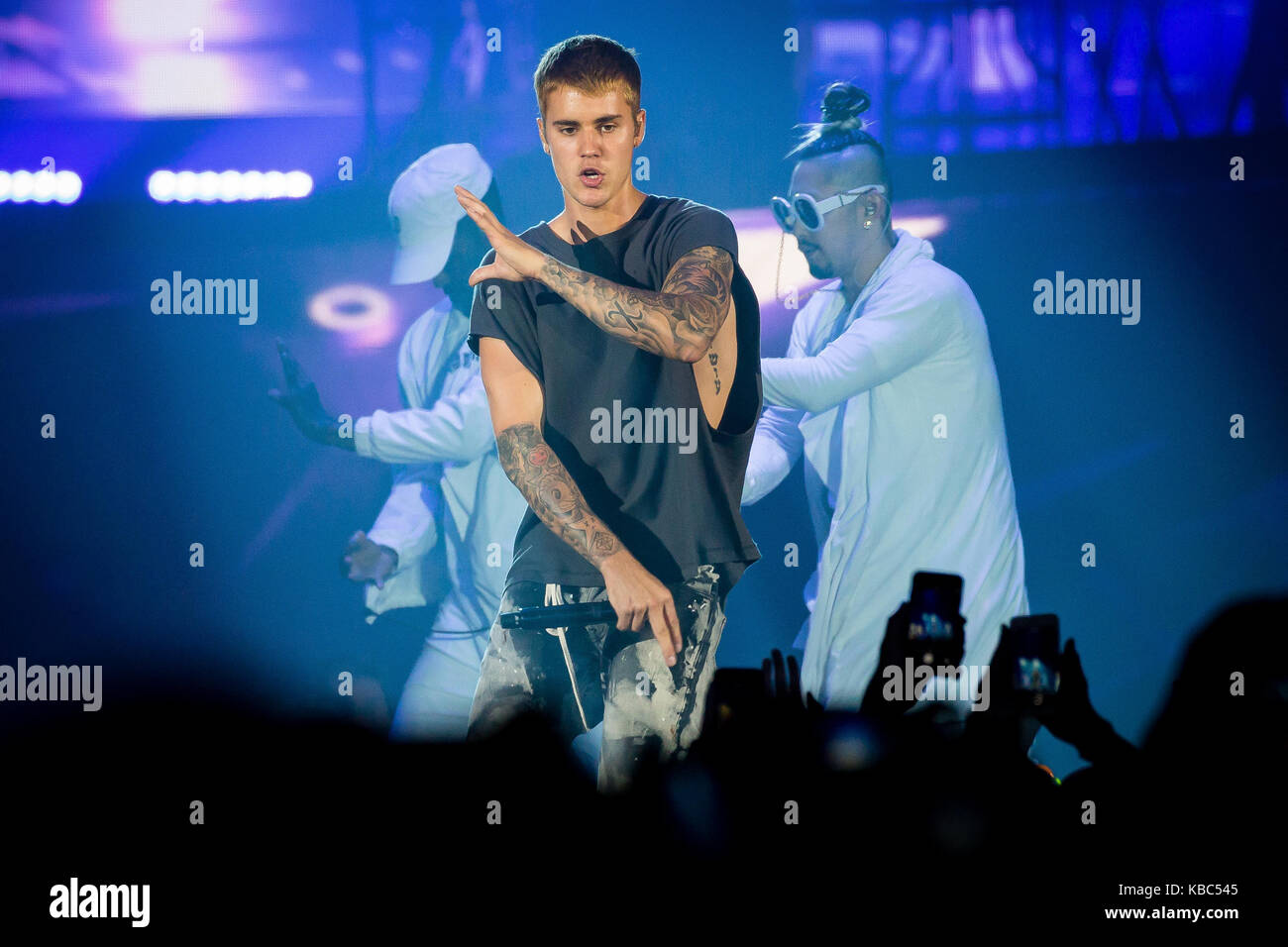 The Canadian Singer And Songwriter Justin Bieber Performs A Live Stock Photo Alamy The Canadian Singer And Songwriter Justin Bieber Performs A Live Stock Photo Alamy
