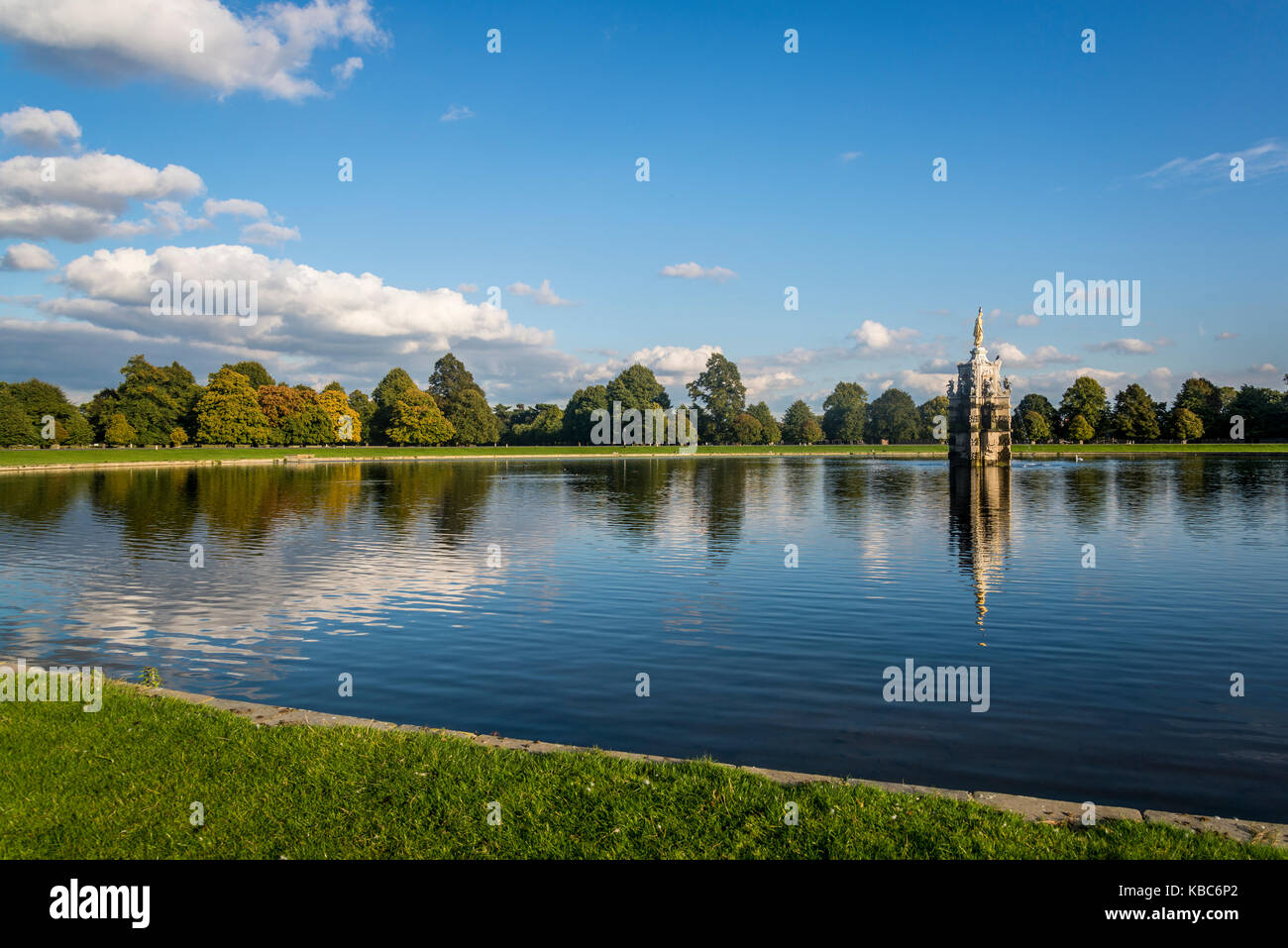 Diana fountain in bushy park hires stock photography and images Alamy