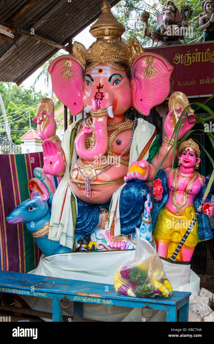 Ganesh statue in india temple, Indian festival Stock Photo Alamy