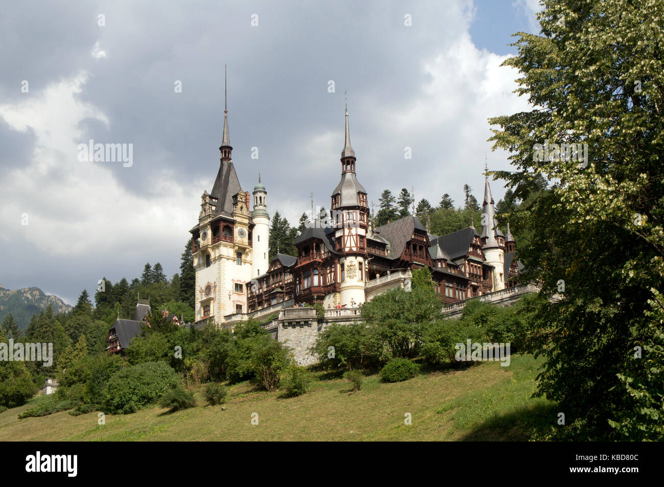 Castelul peles hi-res stock photography and images - Alamy
