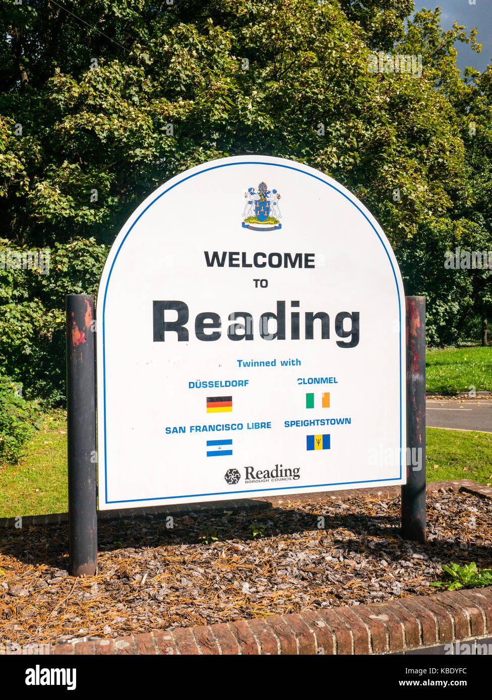 to Reading Sign, Reading, Berkshire, England, UK, GB Stock