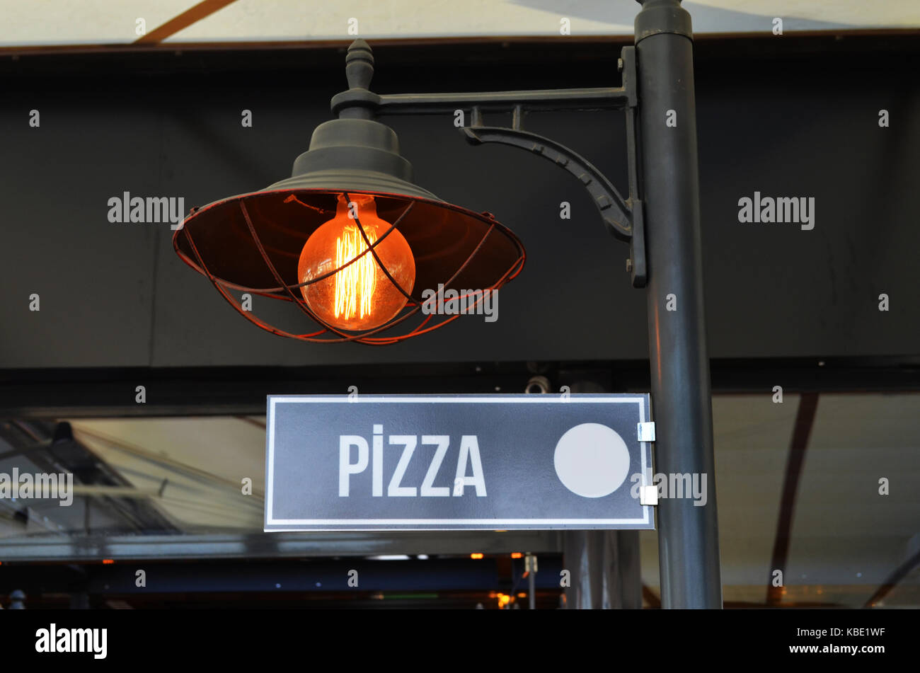 pizza road vintage sing city sign Stock Photo Alamy