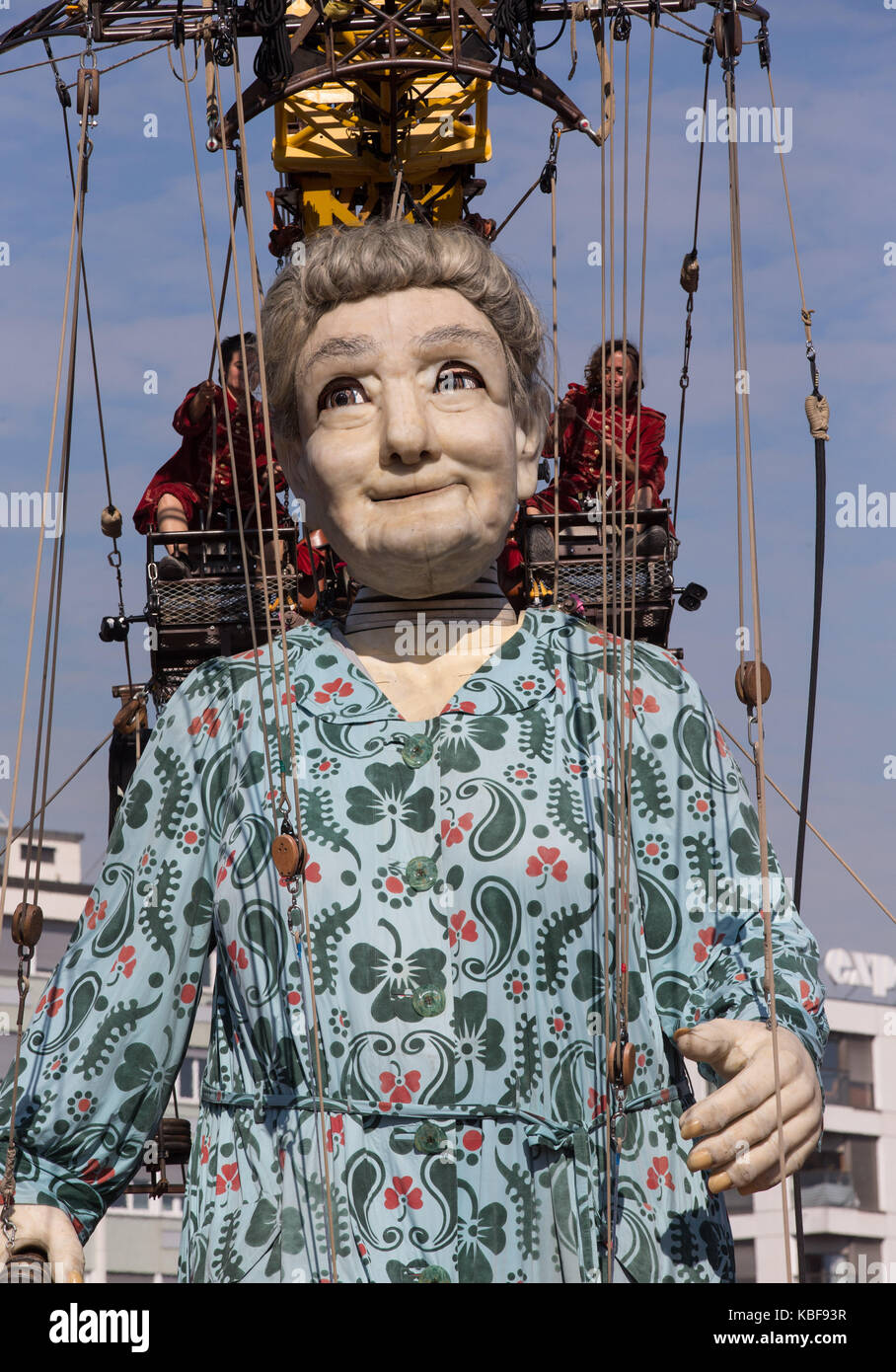 Geneva, Switzerland. 29th Sep, 2017. A grandmother giant puppet ...