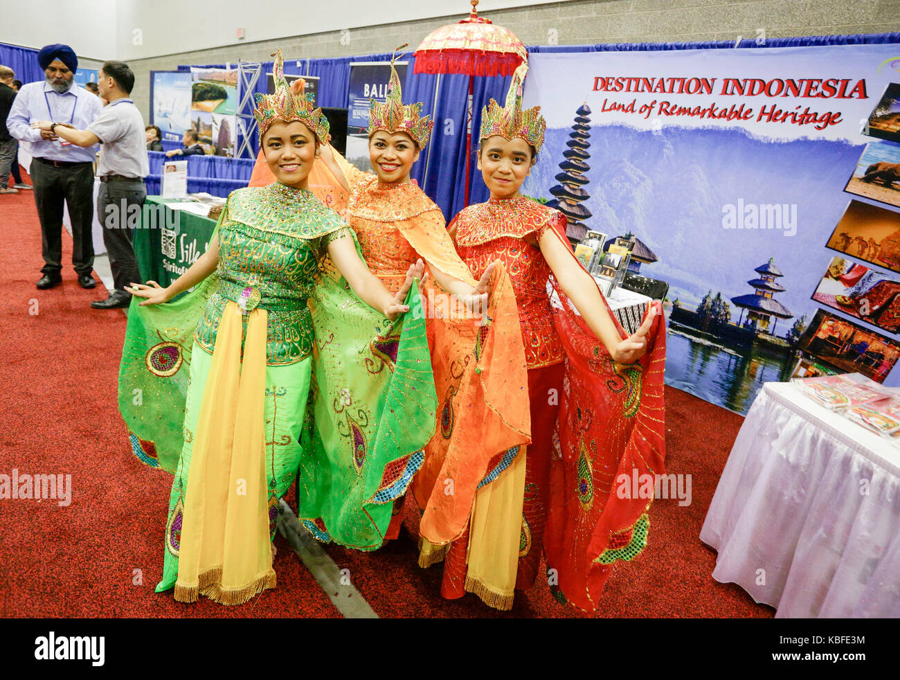 Vancouver, Canada. 29th Sep, 2017. Indonesian dancers in traditional