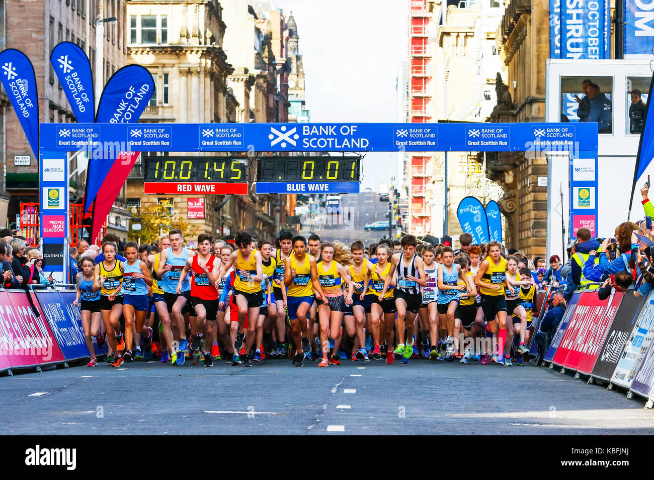 On the day before the 'Great Scottish Run' half marathon, Super Saturday is a day of fun, running, races, competitions and entertainment for all the family. This year the event was supported by ANDREW BUTCHART (5000m medal winner) and EILIDH DOYLE (Olympic medal winner) Stock Photo