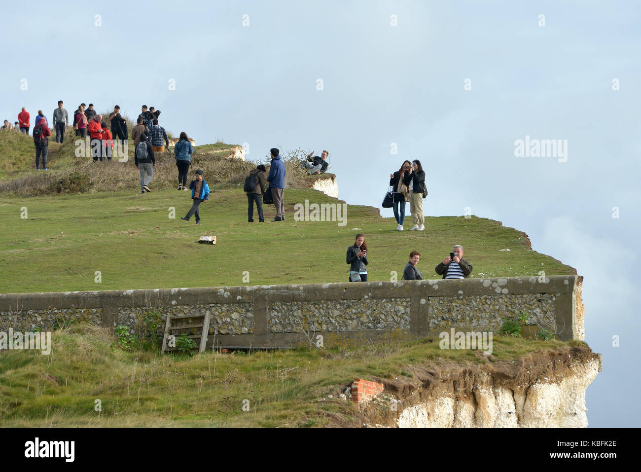 Birling Gap, East Sussex. 30th September 2017. Visitors to the iconic ...