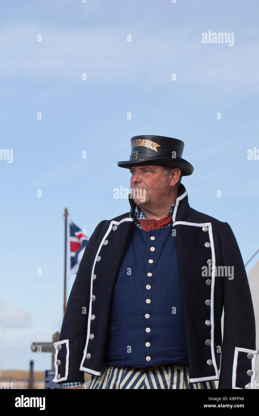 Naval uniform 18th century hi-res stock photography and images - Alamy