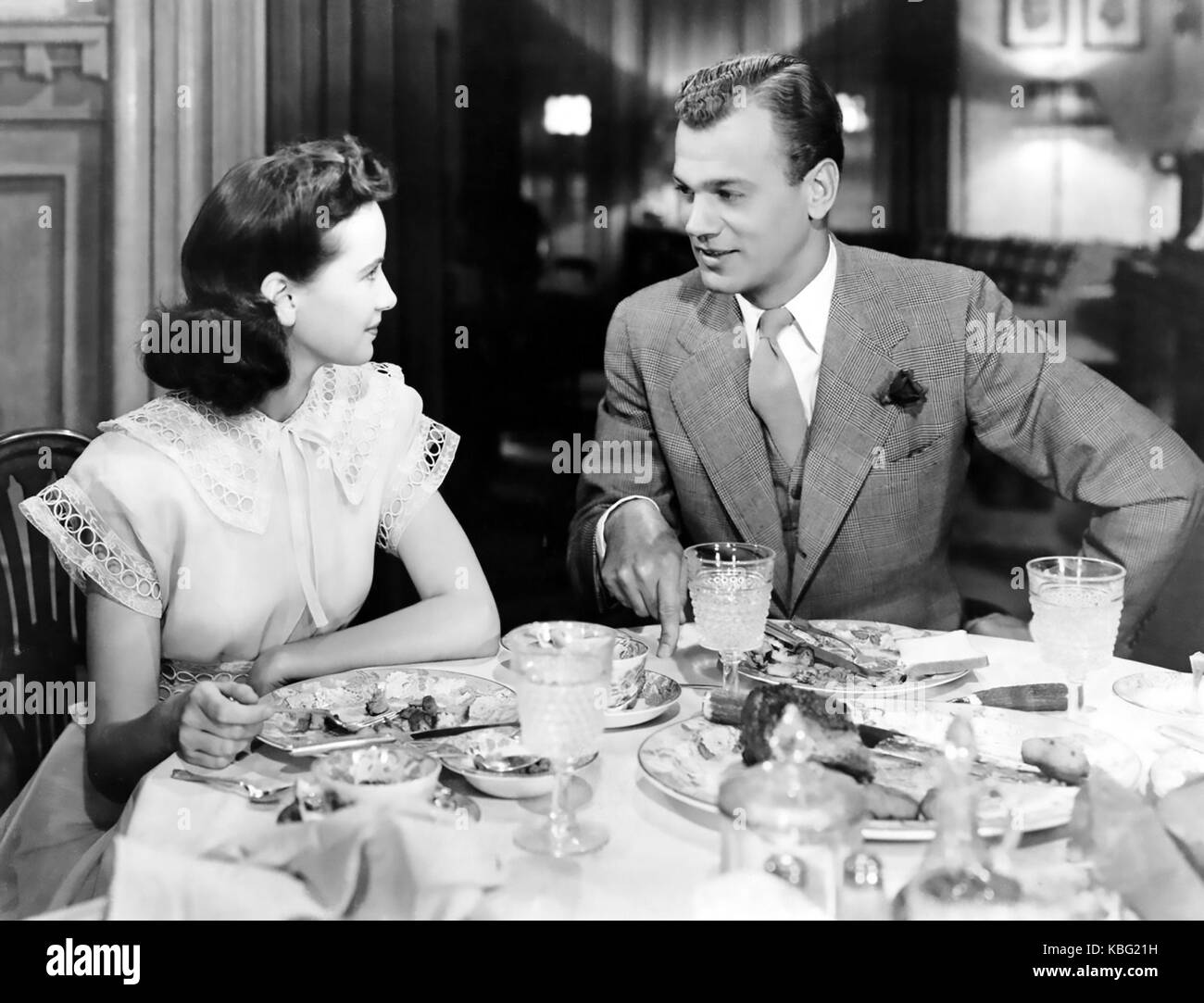 SHADOW OF A DOUBT 1943 Universal Pictures film directed by Alfred Hitchcock with Joseph Cotten and Teresa Wright Stock Photo