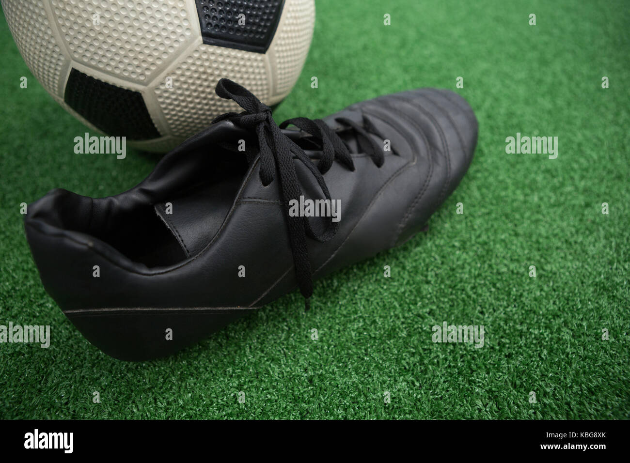 cleats for astroturf