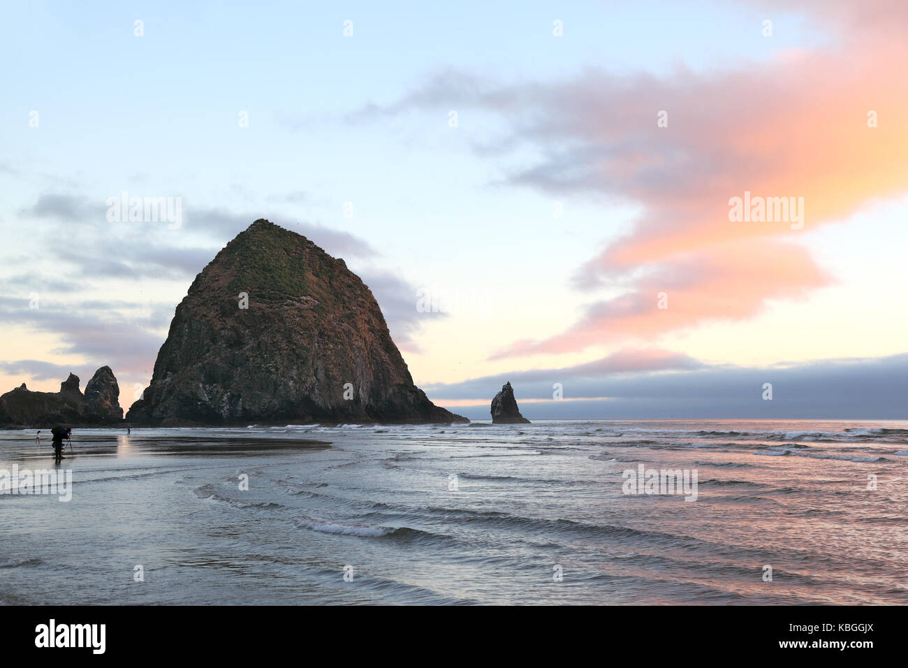 Sunset at Cannon Beach , Oregon Stock Photo - Alamy