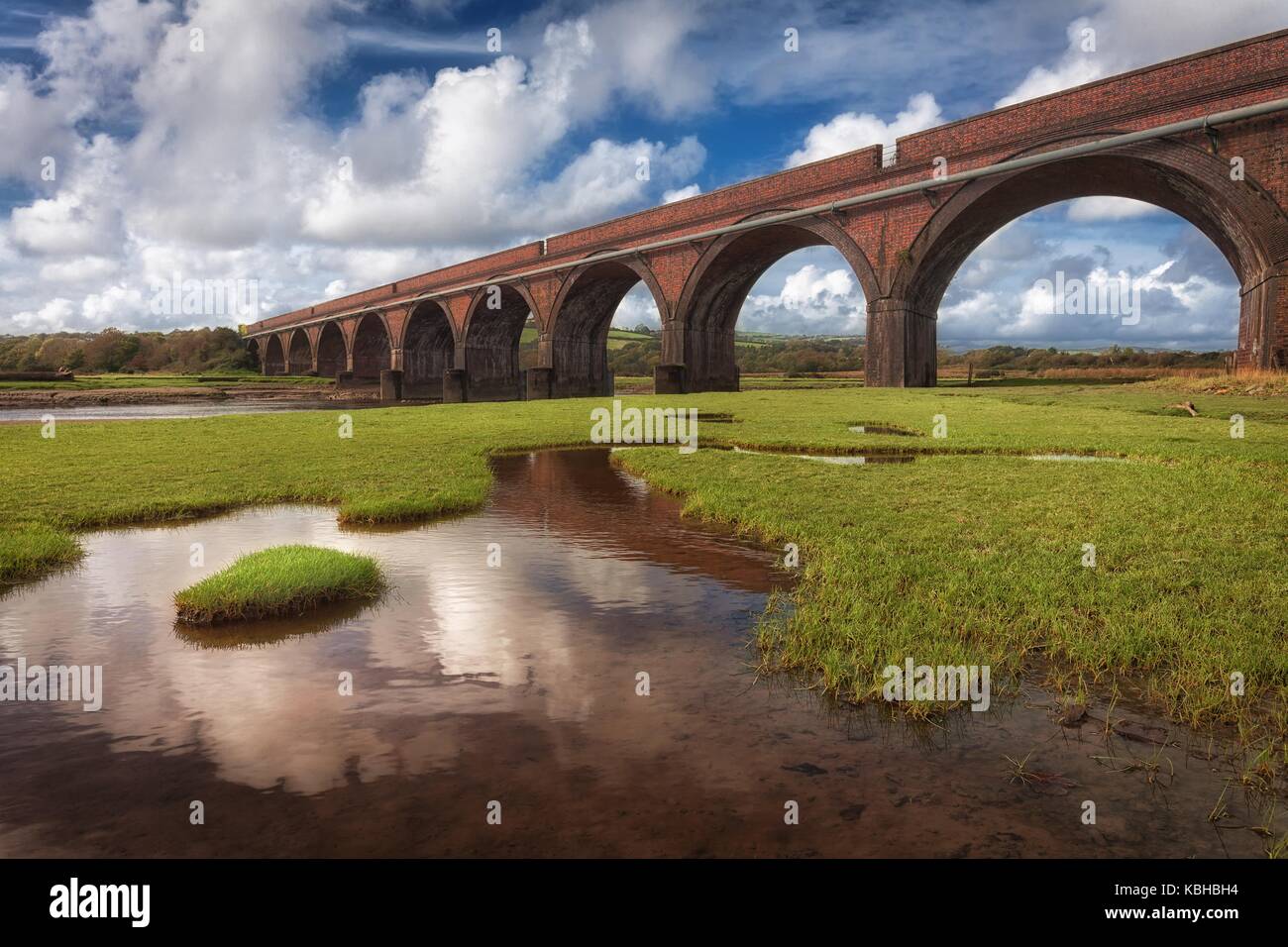 Eleven arches viaduct hires stock photography and images Alamy