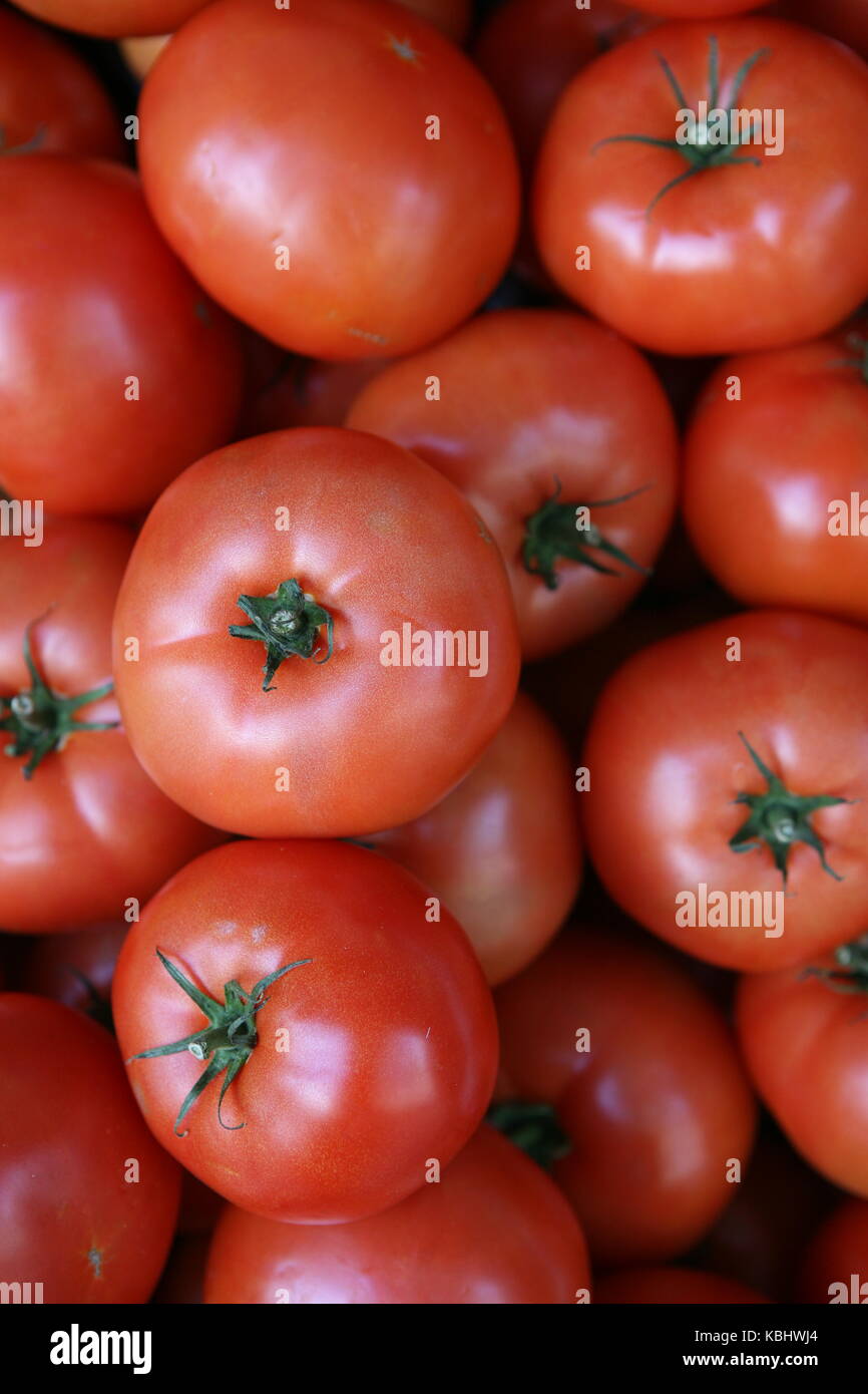 Tomaten, Tomatos auf Markt in Vietnam Stock Photo