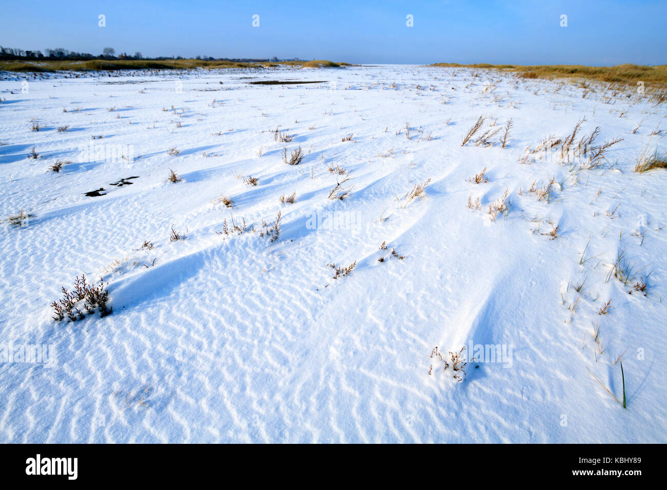 BLOWN SNOW PATTERNS Stock Photo Alamy