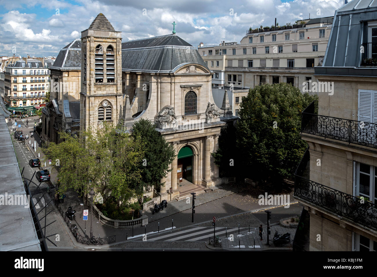 16 Rue Des Bernardins 75005 Paris The Church of Saint Nicolas du Chardonnet in the Rue des Bernardins, Paris,  France Stock Photo - Alamy