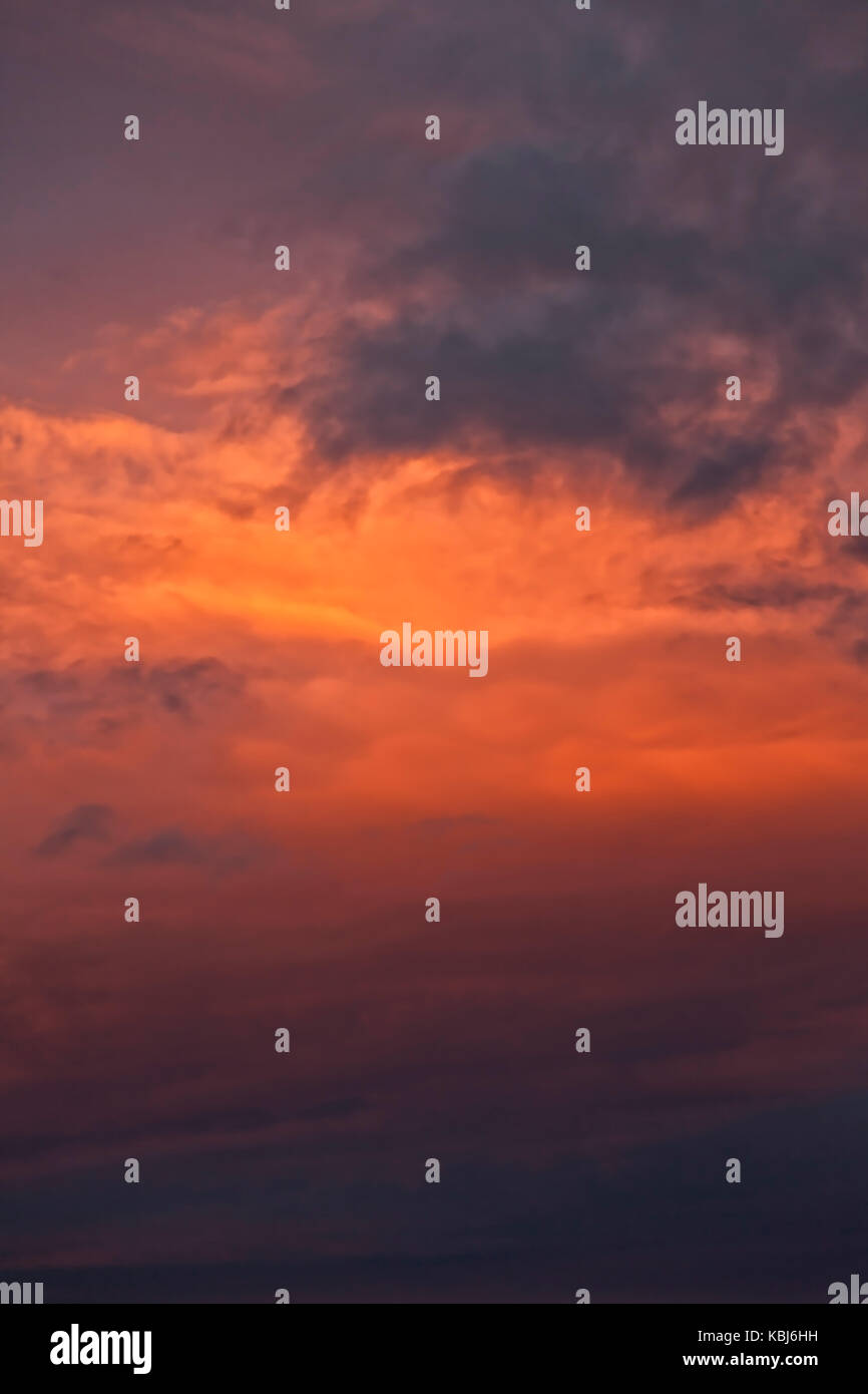 Random dark clouds hi-res stock photography and images - Alamy